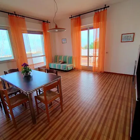 Attico Trilocale Cod 218 Con Vista Mare Marcelli