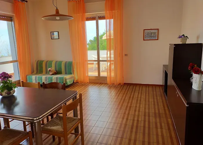 Attico Trilocale Cod 218 Con Vista Mare *
